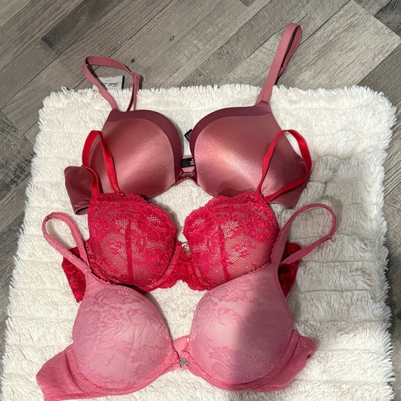 Victoria's Secret Other - Victoria’s Secret Pink Bra Bundle